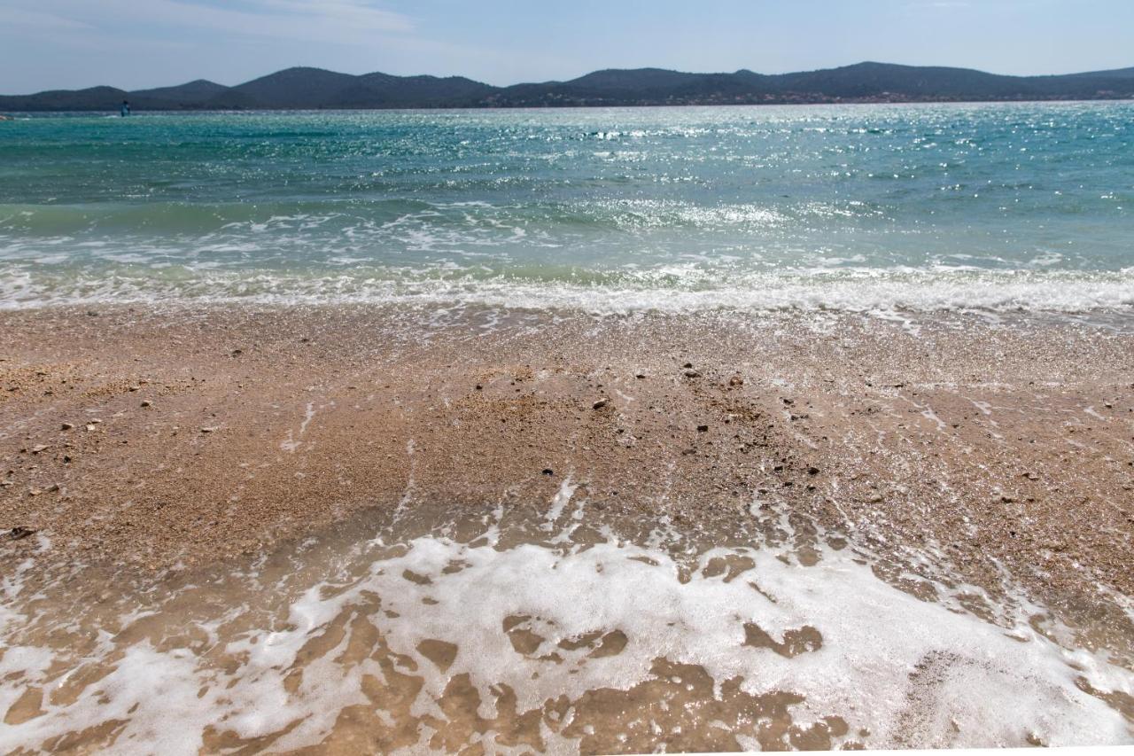 Apartmani Dina Biograd Na Moru Buitenkant foto
