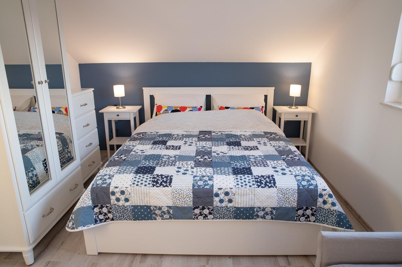 Apartmani Dina Biograd Na Moru Buitenkant foto