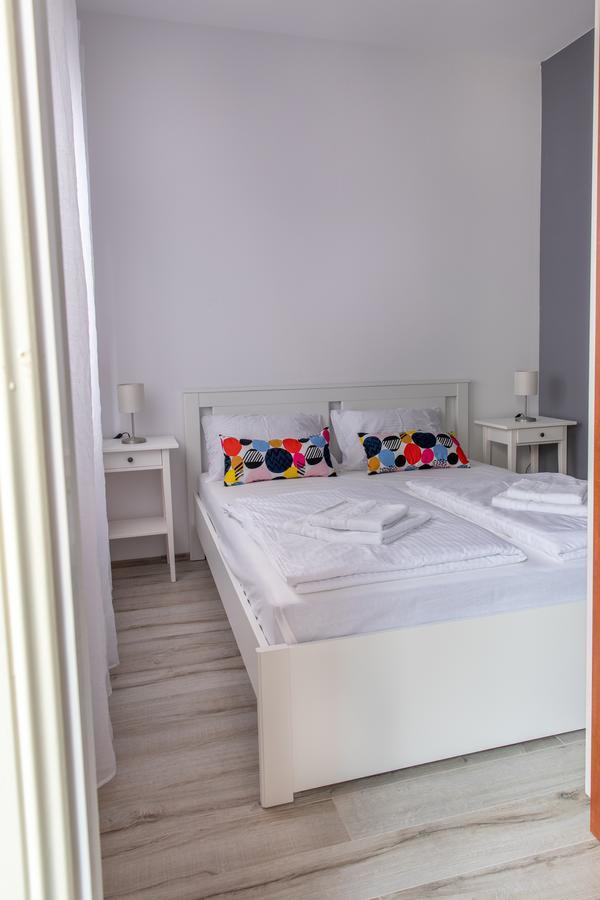 Apartmani Dina Biograd Na Moru Buitenkant foto
