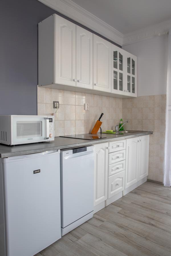 Apartmani Dina Biograd Na Moru Buitenkant foto