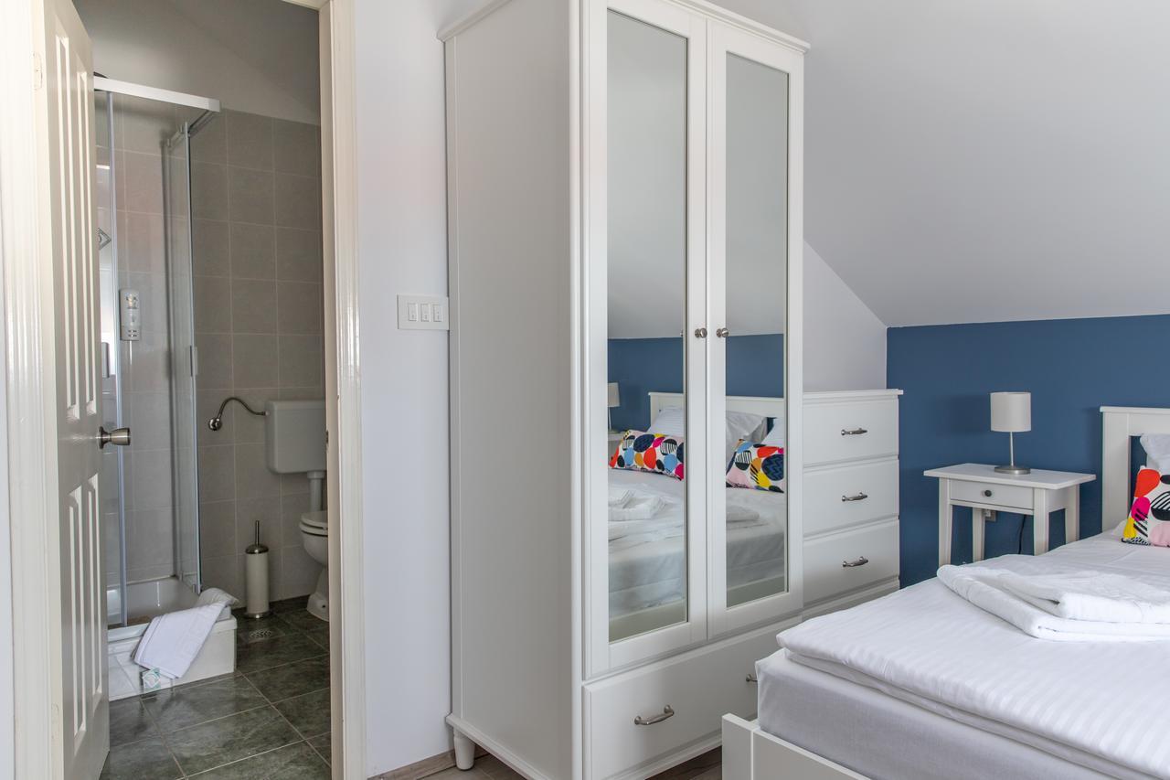 Apartmani Dina Biograd Na Moru Buitenkant foto